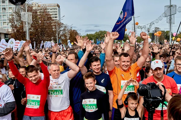 Half Marathon Minsk 2019 Running in the city — Stock Photo, Image