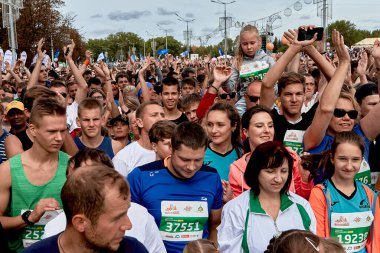 15 Eylül 2019 Minsk Belarus Çocuklu bir grup sporcu.