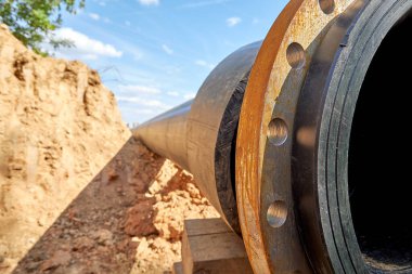 Yakın çekim su sistemini bağlamak için su borusu kanadı