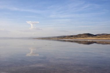 Güneşli bir gün, Tuz Gölü Tuz Golu kıyısında