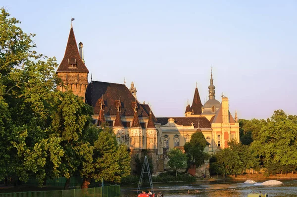 Θραύσμα Του Κάστρου Vanyahunyad Στο Πάρκο Της Πόλης Της Βουδαπέστης — Φωτογραφία Αρχείου