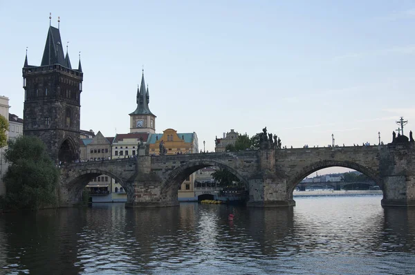 Mening Van Charles Bridge Oude Stad Toren Moldau Praag Zomeravond — Stockfoto