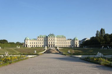 Üst Belveder Palace akşam Viyana'da