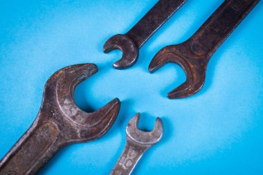 bazı eski İngiliz anahtarı