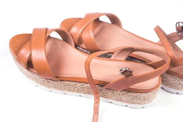 Samičí hnědý sandály — Stock fotografie