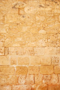 eski bir taştan duvar