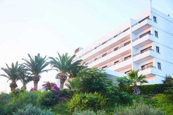 キプロスの近代的なホテル — ストック写真