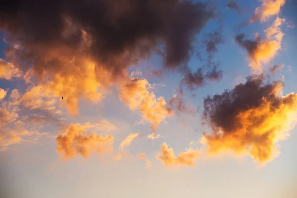 Céu Noite Bonito Com Nuvens Foto Tirada Livre — Fotografia de Stock