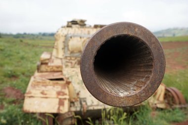 Tank namlu İsrail Golan Tepeleri savaş alanında