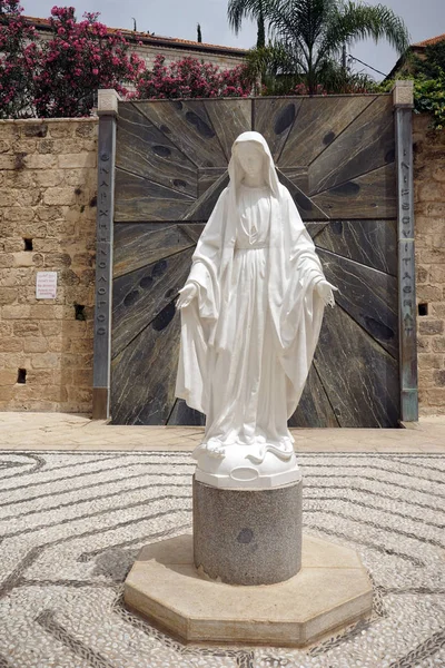 Ναζαρέτ Ισραήλ Circa Μαΐου 2018 Γλυπτό Της Παναγίας Κοντά Βασιλική — Φωτογραφία Αρχείου