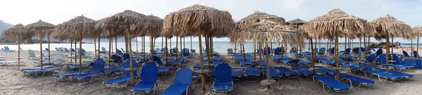 Liegen Und Sonnenschirme Elafonisi Strand Auf Der Insel Kreta Griechenland — Stockfoto