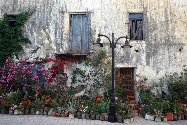 Παλαιόχωρα Ελλάδα Circa Μαΐου 2018 Παλιό Σπίτι Στον Κεντρικό Δρόμο — Φωτογραφία Αρχείου