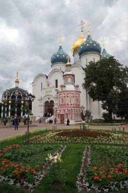 Sergiev Posad, Rusya Federasyonu - Temmuz 2018 yaklaşık kilise Lavra içinde