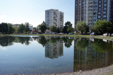 Moskova, Rusya - Temmuz 2018 yaklaşık daire buildingsnear Novogireevo metro istasyonu