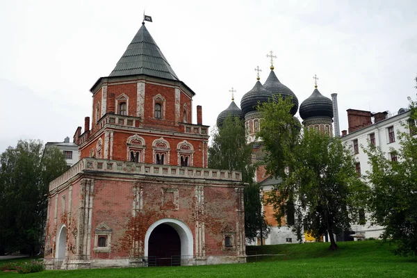 Moskva Ryssland Circa Juli 2018 Bridge Tower Mostovayatoweris Ligger Den — Stockfoto