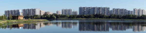 Moscow Russia Circa July 2018 Apartment Buildings Moscow River Brateevo — Stock Photo, Image