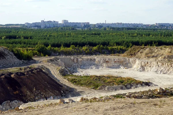 大きな採石場とマンションに近いロシア コロムナ — ストック写真