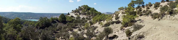 Verlassene Straße Und See Berg Nordzyperns — Stockfoto