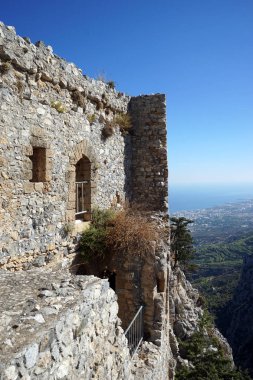 Girne, Kuzey Kıbrıs'ta - Ekim Ruins of Saint Hilarion Kalesi yaklaşık