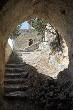 Girne, Kuzey Kıbrıs'ta - Ekim kalıntıları Buffavento Kalesi yaklaşık
