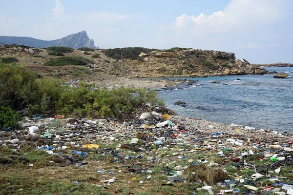 Zanieczyszczenia Plaży Cypru Północnego — Zdjęcie stockowe