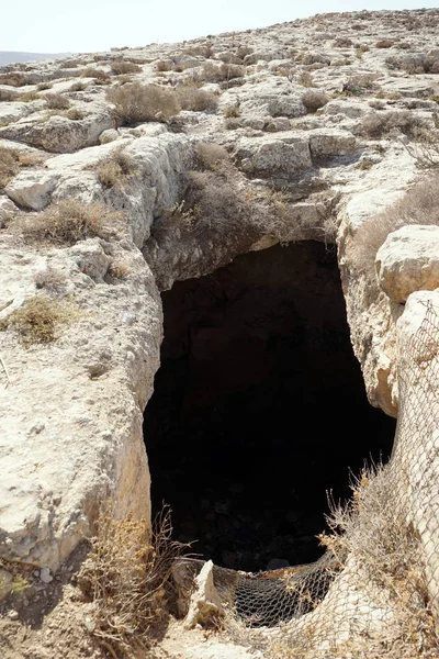 Gran Cueva Cerca Del Monte Nebo Jordania —  Fotos de Stock