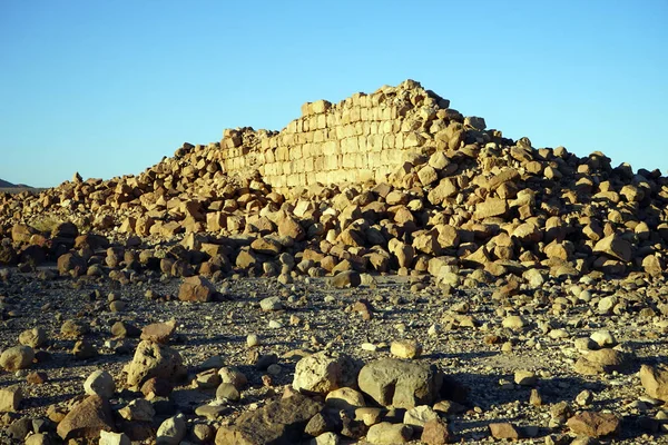 Verlassenes Steinhaus Und Trockenes Flussbett Jordanien — Stockfoto