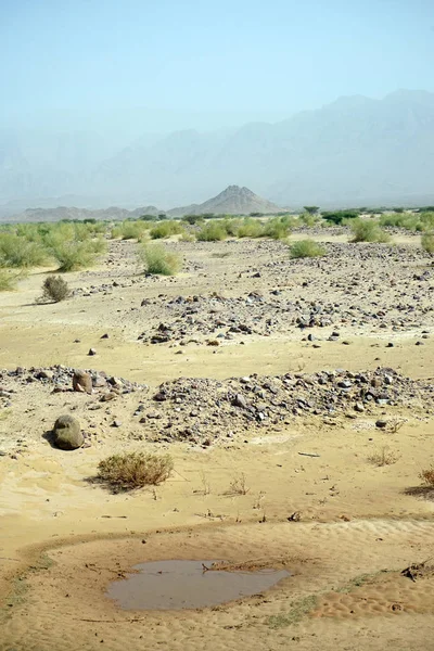 Zwembad Zand Woestijn Buurt Van Berg Jordanië — Stockfoto