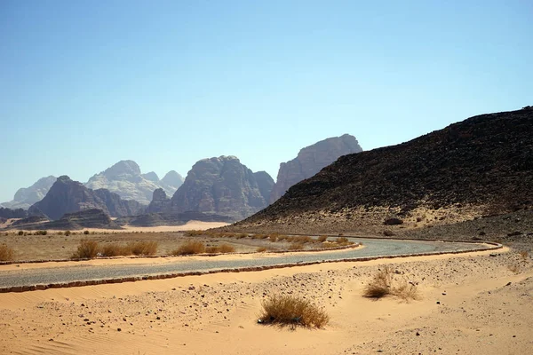 Strada Asfaltata Nel Deserto Wadi Rum Giordania — Foto Stock