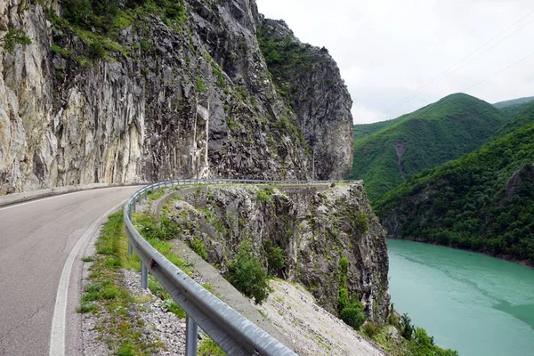 Strada asfaltata — Foto Stock