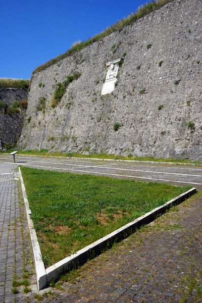 The wall — Stock Photo, Image