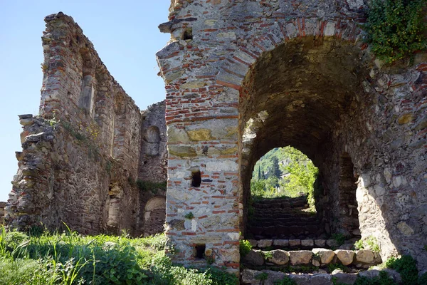 Ruïnes van de kerk — Stockfoto