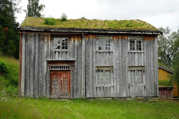 Wooden house — Stock Photo, Image