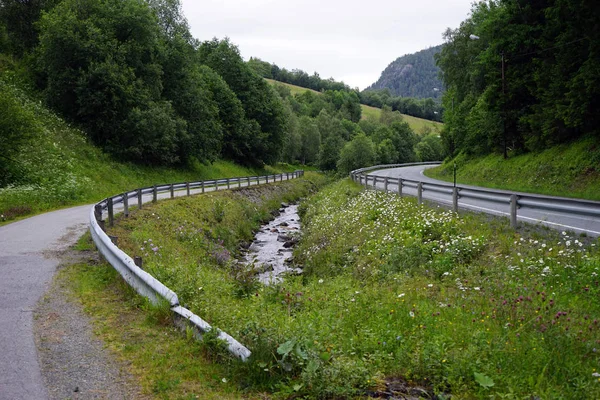 Malá řeka — Stock fotografie