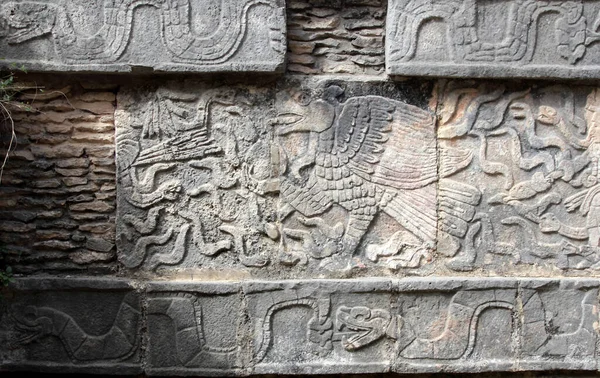 Detalle Relieve Piedra Chichén Itzá Sitio Arqueológico Pirámide Maya Yucatán — Foto de Stock