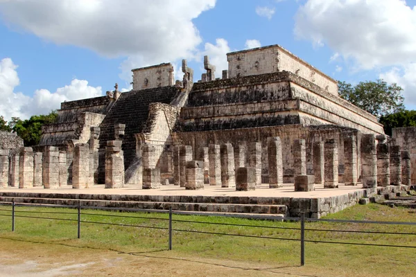 Visitando Pirâmide Maia Chichen Itza Chichen Itza Dos Sítios Arqueológicos — Fotografia de Stock