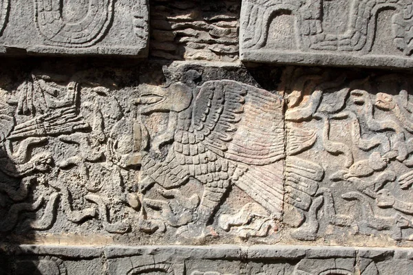 Detalle Relieve Piedra Chichén Itzá Sitio Arqueológico Pirámide Maya Yucatán — Foto de Stock
