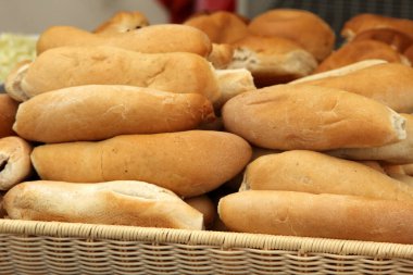 Beyaz kabuklu ekmek ya da baget, yakın plan.