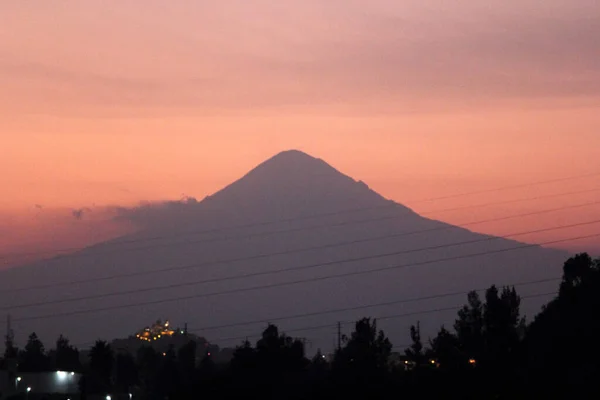 Město Puebla Sopka Popocatepetl Při Západu Slunce Mexiko — Stock fotografie
