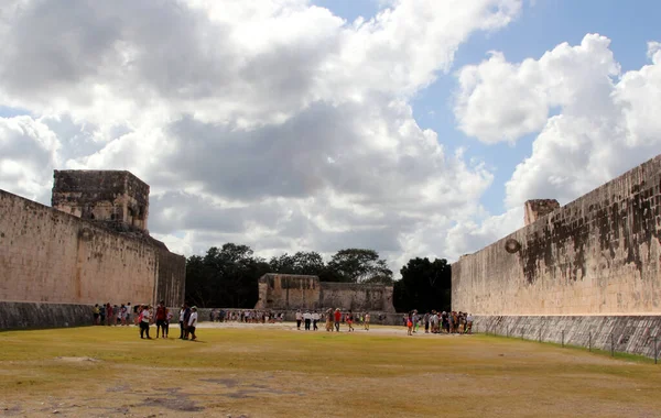 Μάγιας Πυραμίδα Τσίτσεν Ίτζα Chichen Itza Είναι Ένας Από Τους — Φωτογραφία Αρχείου