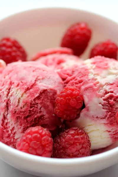 Cold Dessert Raspberry Ice Cream Fresh Raspberries — Stock Photo, Image