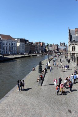Graslei 'deki kanal manzarası, Gent, Belçika, Avrupa