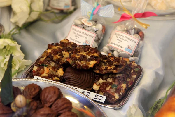 Παραδοσιακά Γλυκά Βρίσκονται Στο Ζαχαροπλαστείο Στο San Remo Λιγουρία Ιταλία — Φωτογραφία Αρχείου