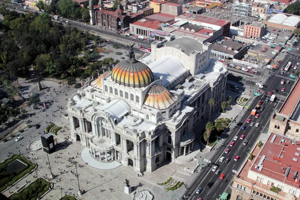 メキシコの美術館 パラシオ ベラス アルテス — ストック写真