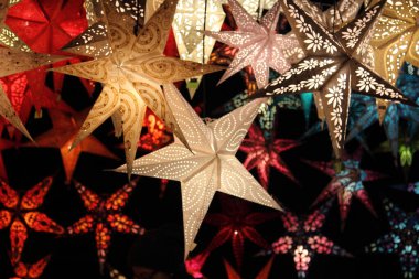 Avrupa Noel pazarında parlak yıldızlar