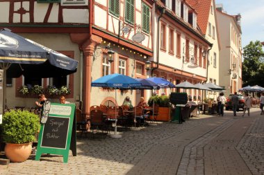 Aschaffenburg, Almanya 'nın Bavyera eyaletinde yer alan bir şehirdir..