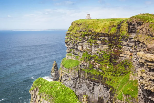 Clare モハーの断崖 214 メートル高い崖はアイルランドの最も訪問された自然の魅力 — ストック写真