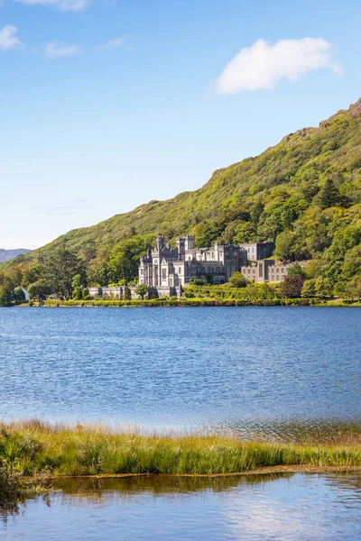 Kylemore Abbey Ett Benediktinkloster Grund Kylemore Slottet Connemara County Galway — Stockfoto