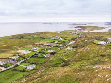 Gökyüzü Road, Clifden County Galway, İrlanda yakınındaki bir havadan görünümü.