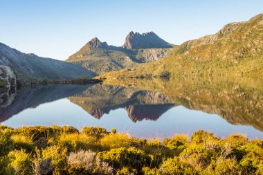 Cradle mountain ve güvercin Gölü